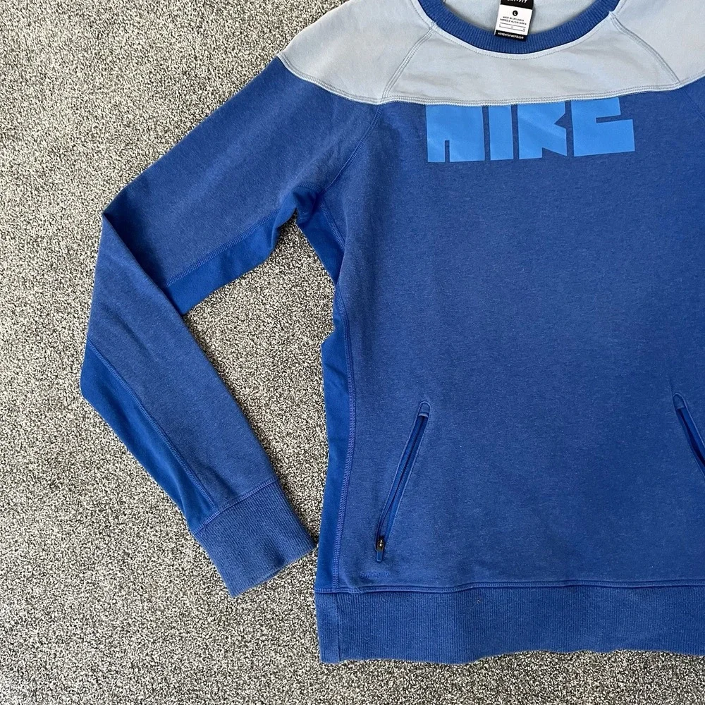 Nike Dri-FIT Sweatshirt Blue Crewneck Pullover Zipper Pockets Womens L